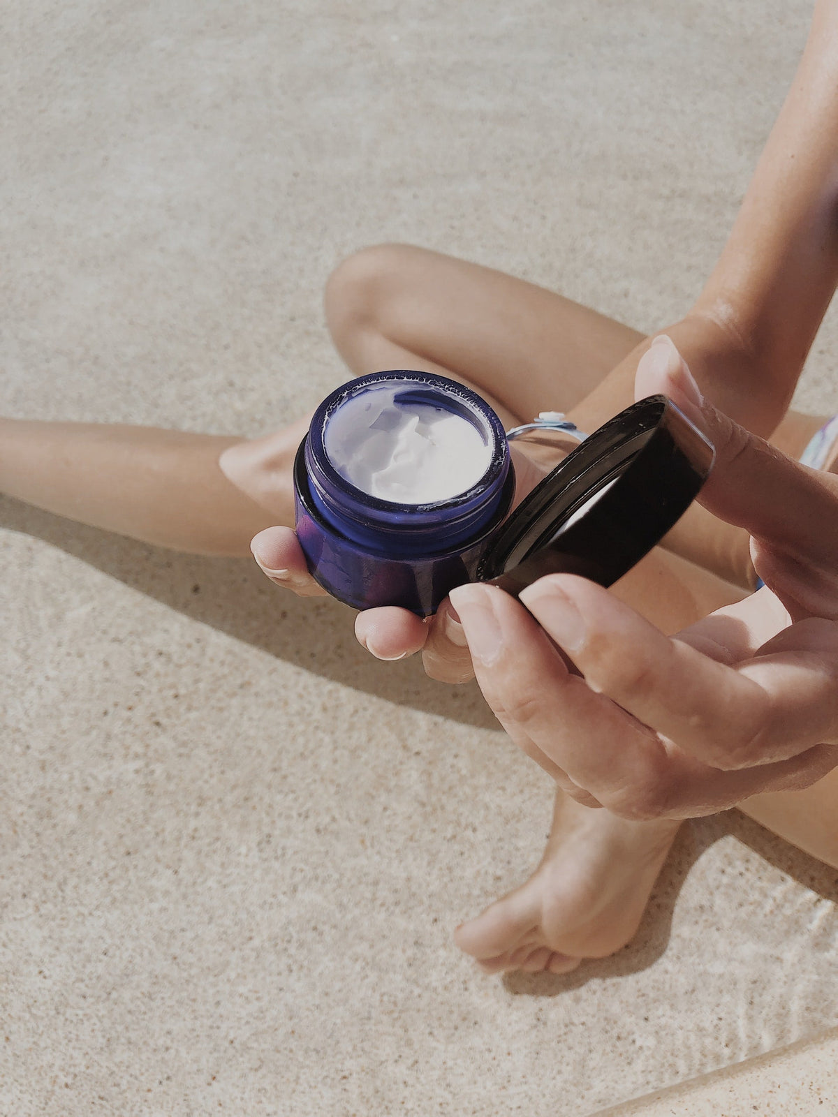 6 Must-Have Skincare Products To Keep Your Skin Hydrated in Winter