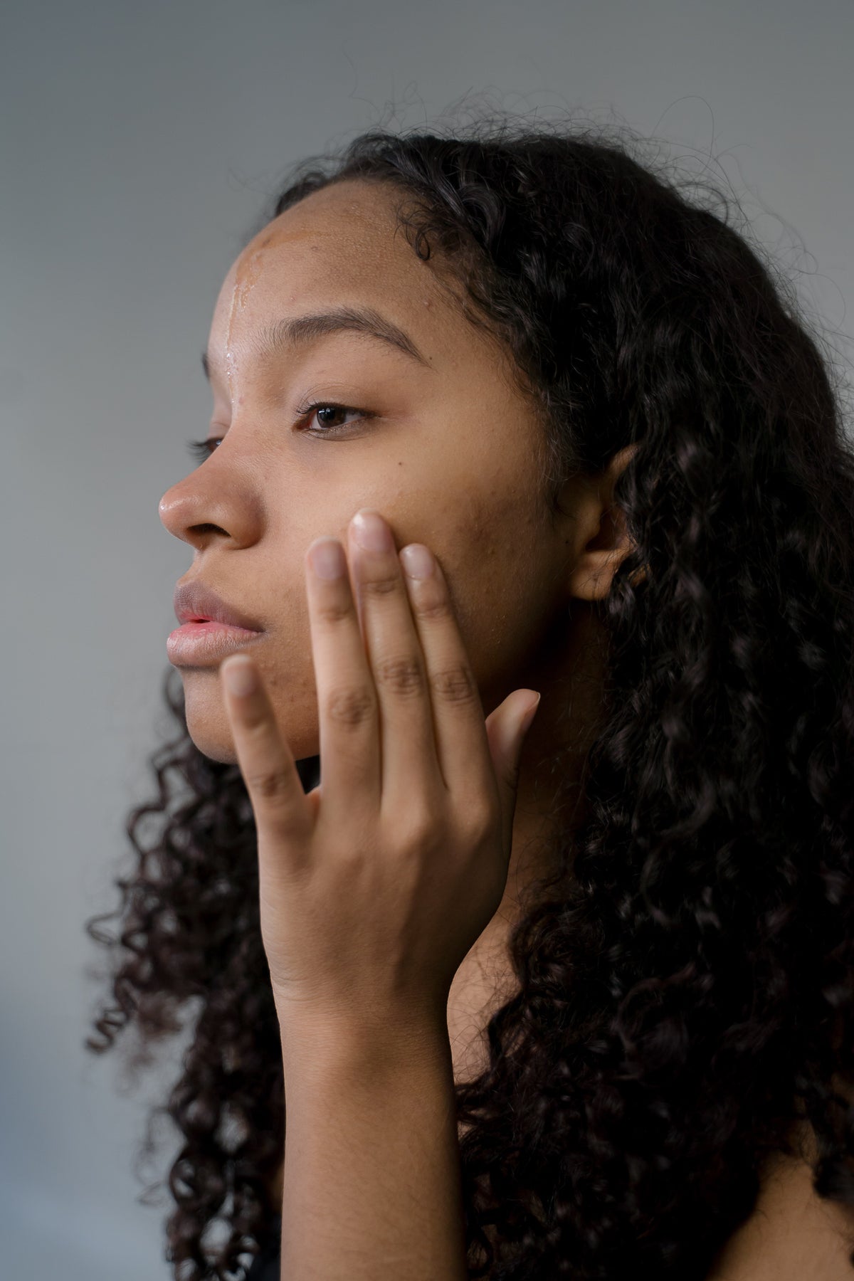 The Importance of Sun Protection for Clear Skin: Best Practices and Products