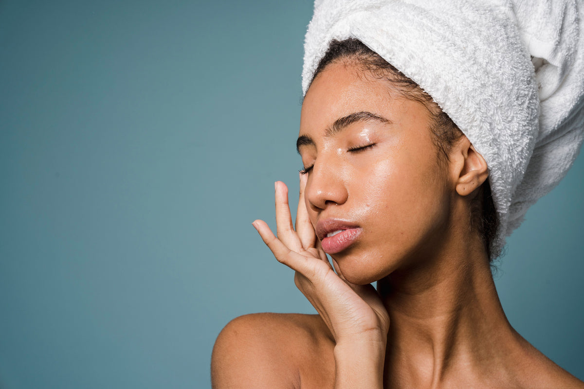 Oily Skin: Causes, Signs & How to Manage Excess Oil